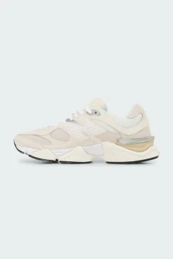 9060 - Baskets | Beige