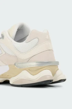 9060 - Baskets | Beige