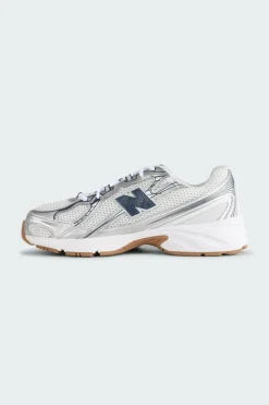 740 - Baskets | Bleu