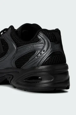 530 - Baskets | Noir