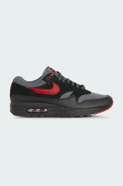 AM1 BLACK UNIVERSITY - Baskets | Noir