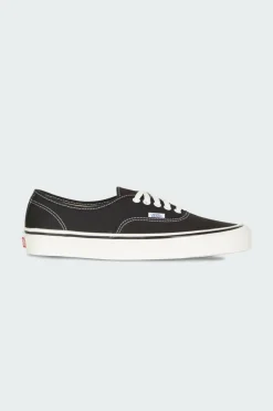 Authentic 44 DX - Baskets basses | Noir