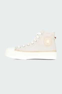 CHUCK TAYLOR ALL - - Aspect duveteux- Baskets montantes- Bout rond- Fermeture à lacets- Tige en faux mohair brossé- Patch logo - Semelle plate | Beige
