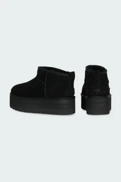 CLASSIC ULTRA MINI PLATFORM - Boots | Noir