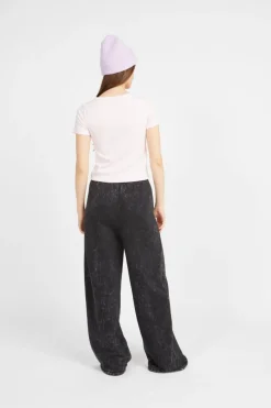 Heart Wreath Mini Front - T-shirt | Rose