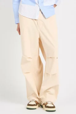 Le pantalon parachute sable - Pantalon parachute | Multicolore