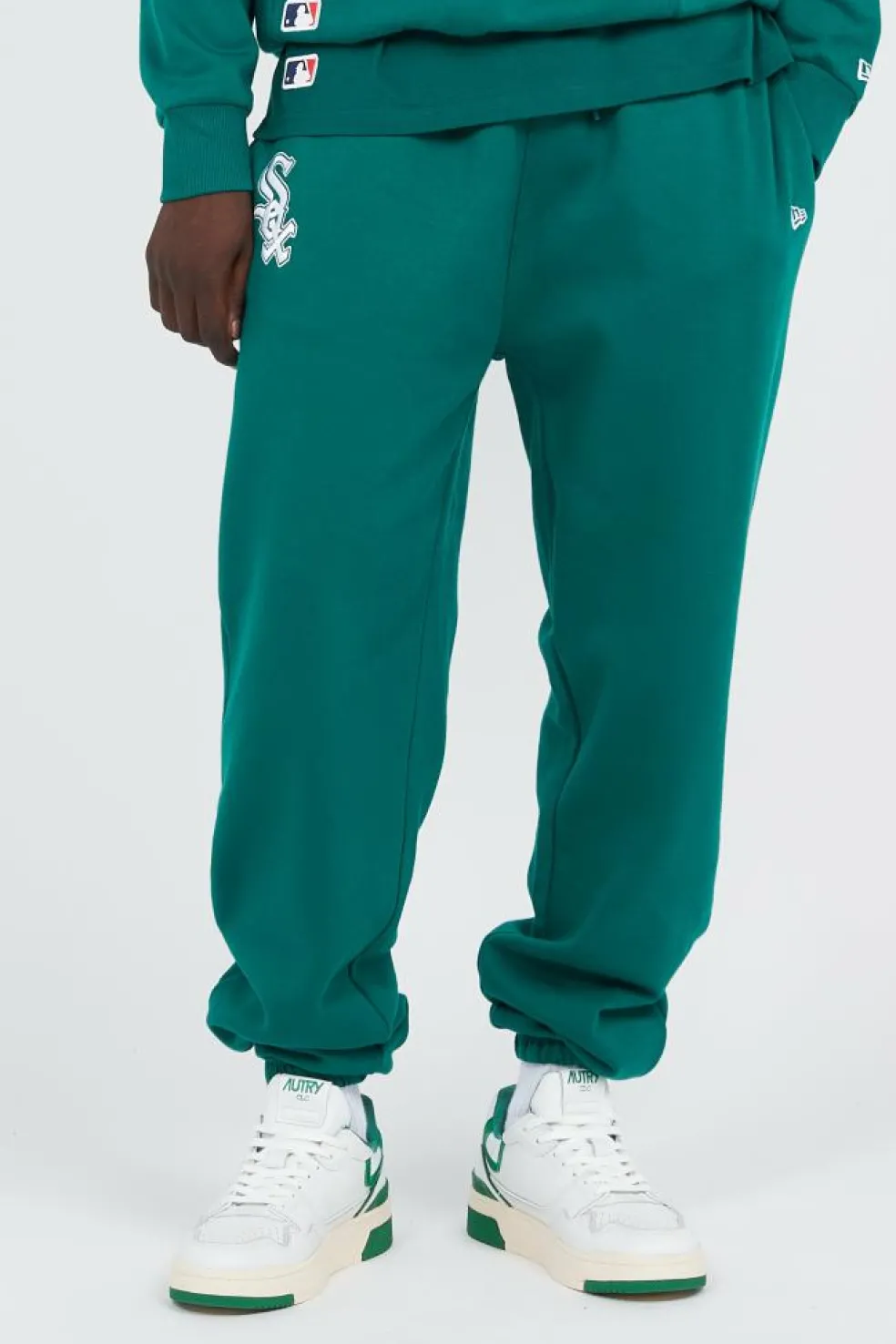 LEAGUE ESSENTIALS - Jogging | Vert