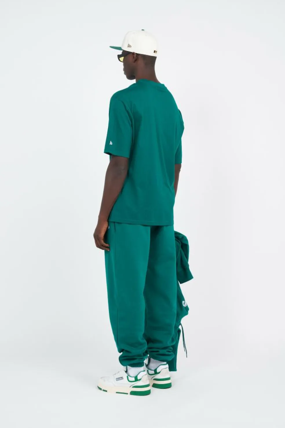 LEAGUE ESSENTIALS - Jogging | Vert