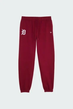 LEAGUE ESSENTIALS - Jogging | Rouge