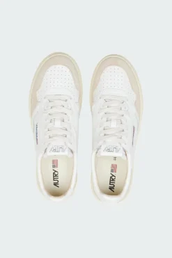 MEDALIST LOW - Baskets | Blanc
