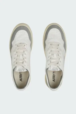 MEDALIST LOW - Baskets | Gris