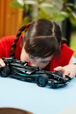 Mercedes-AMG F1 W14 E Performance Pull-Back - Jeu | Multicolore