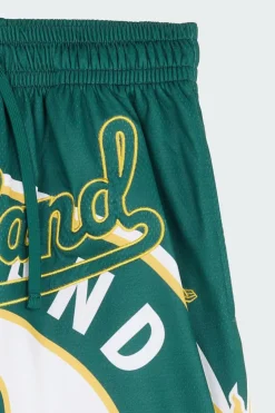 MLB LARGE LOGO SH - Short | Vert