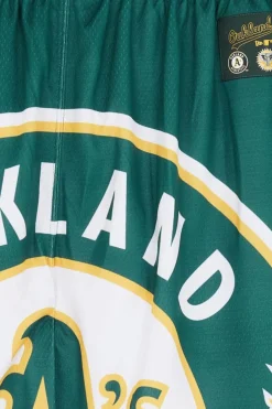 MLB LARGE LOGO SH - Short | Vert