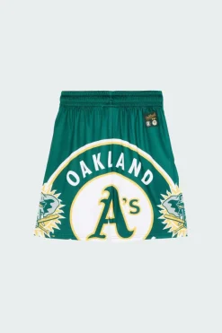 MLB LARGE LOGO SH - Short | Vert