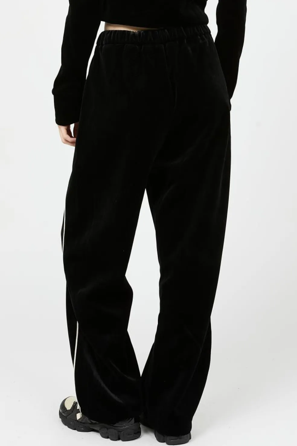 noam track - Jogging | Noir