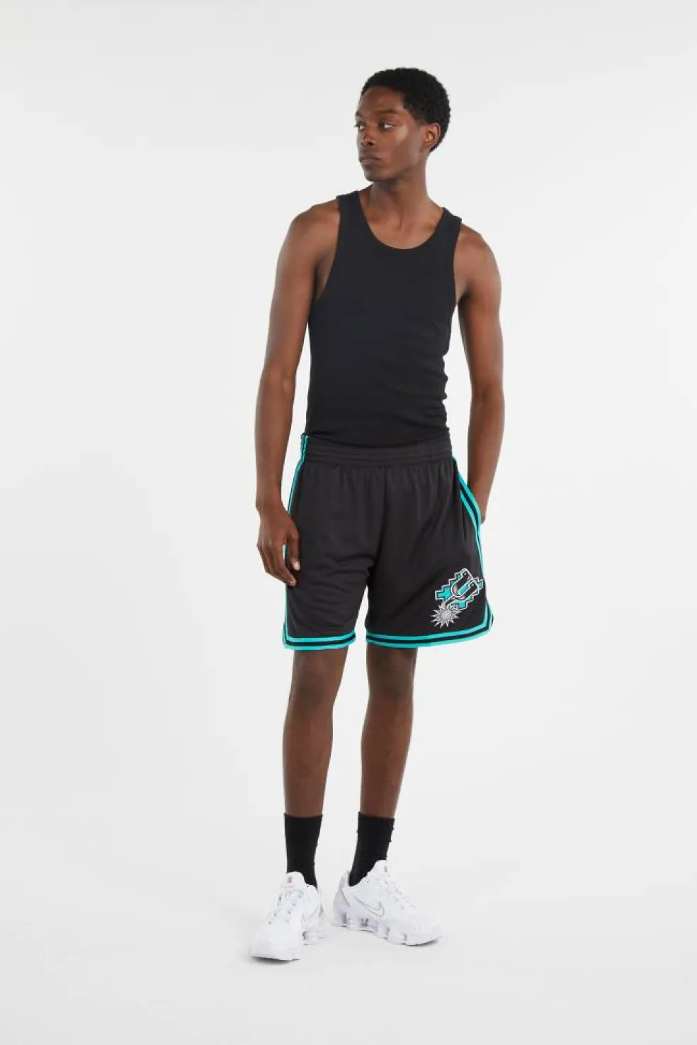 OVERTIME - Short | Noir