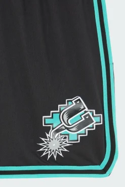 OVERTIME - Short | Noir