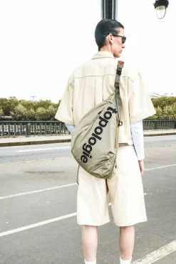 SLING MESSENGER LARGE - Sac bandoulière | Noir